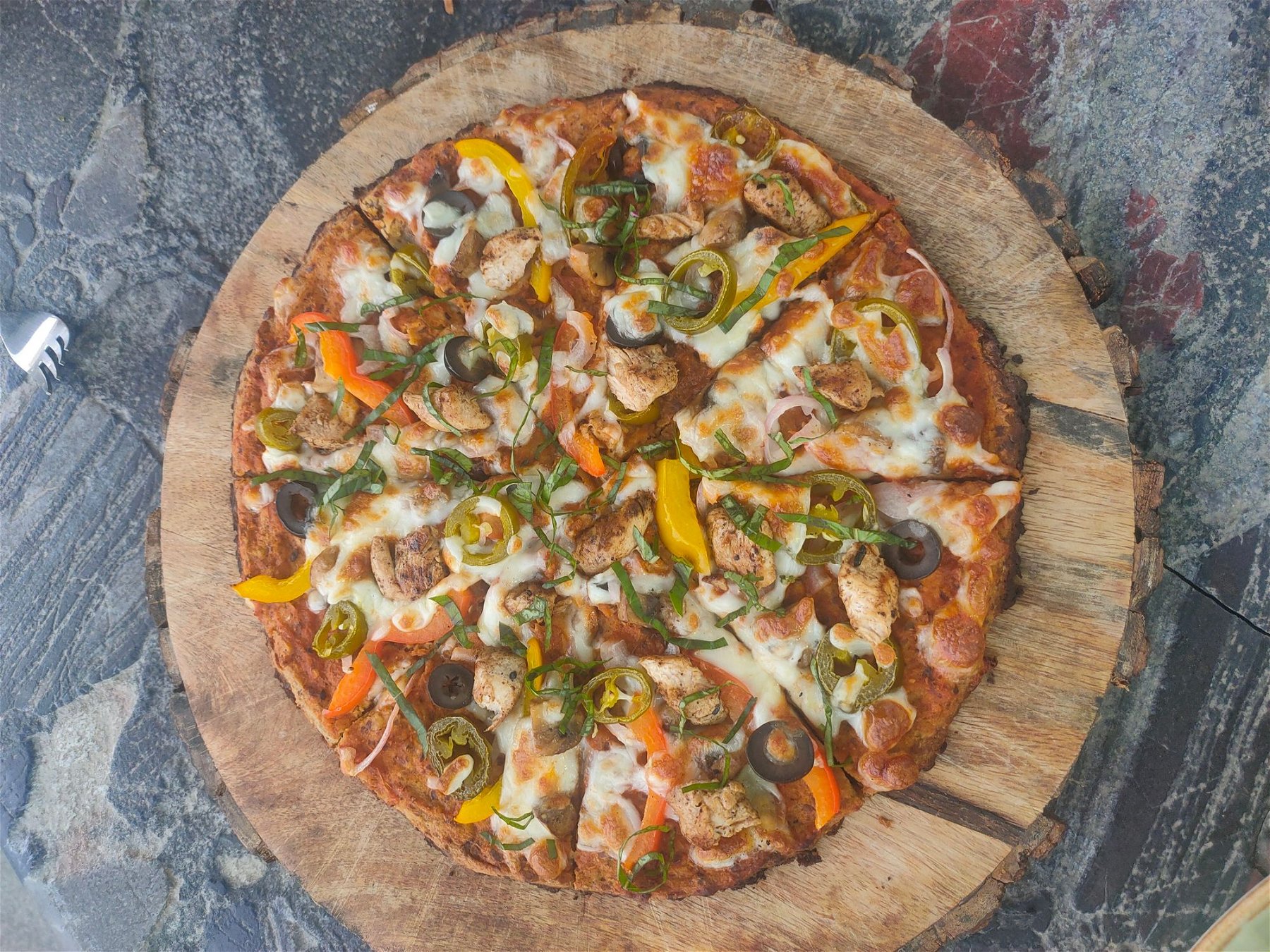 Keto pizza with Cauliflower base ðŸ�•