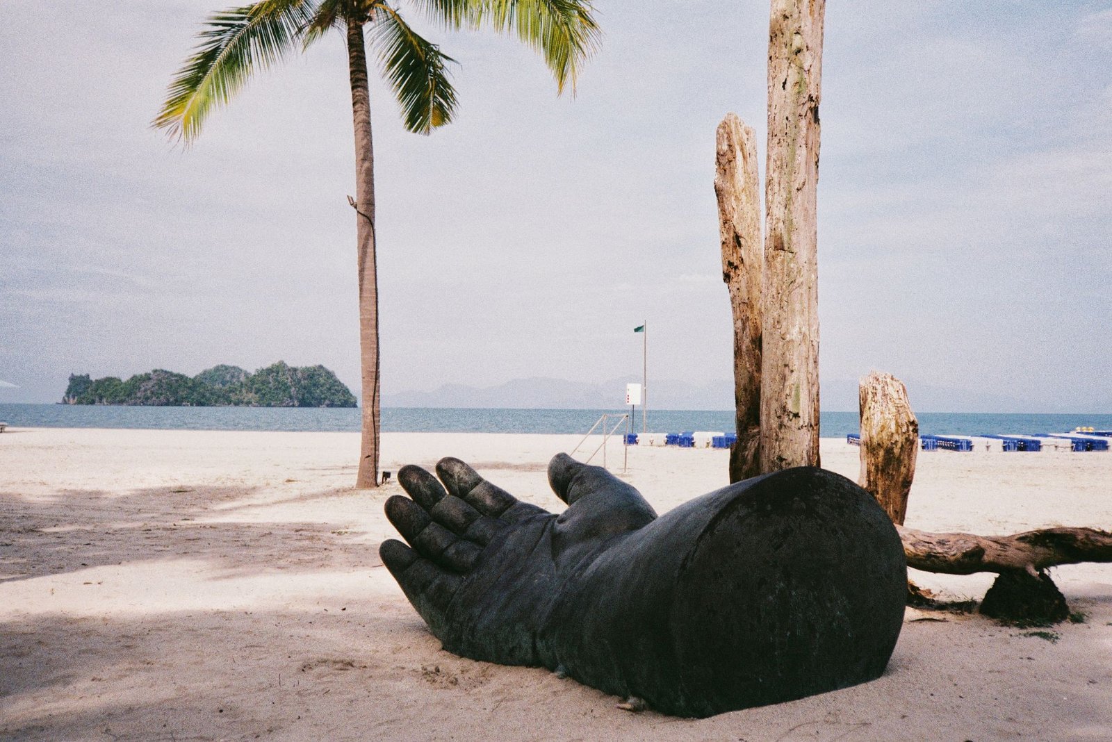 “Do you need a hand?” // Langkawi 2021 // Taken with Konica C35 on Fuji Superia 200 film