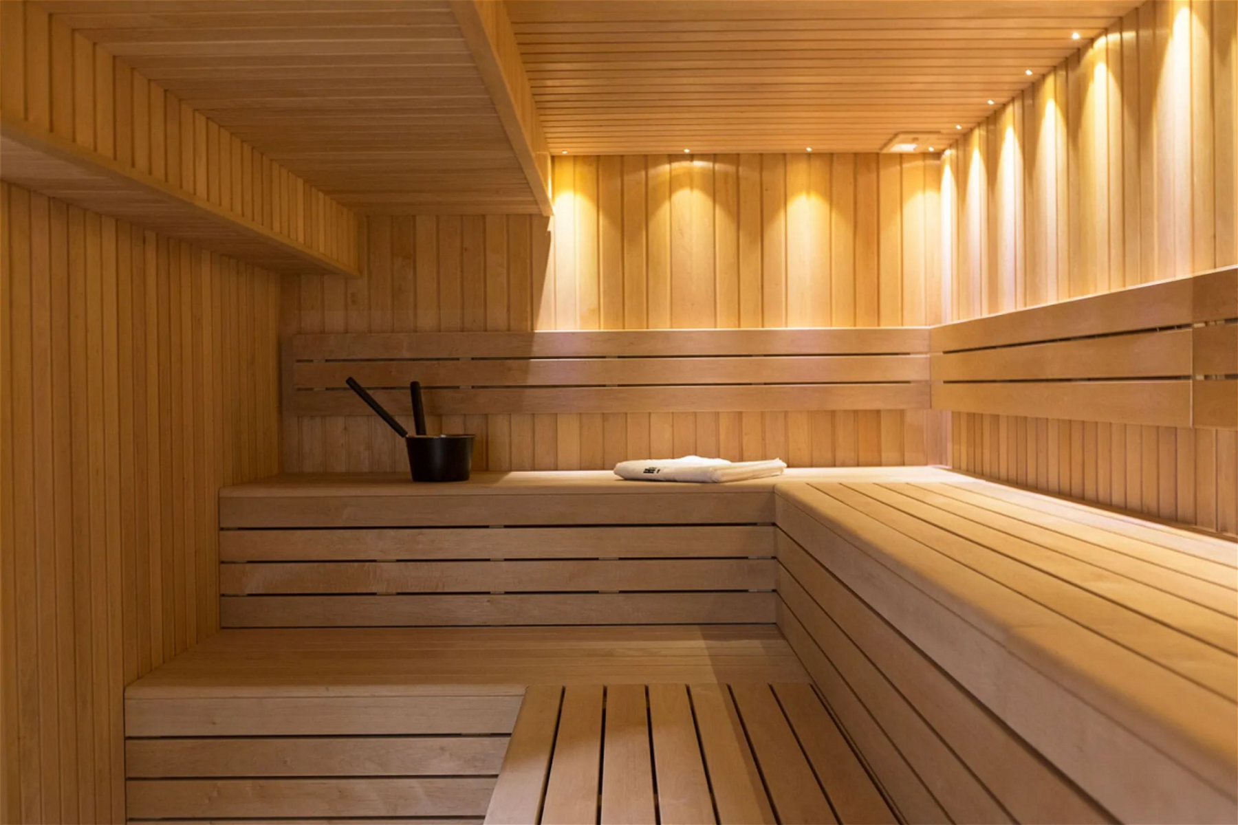 5 Surprising Benefits of Using a Sauna for Your Mind and Body