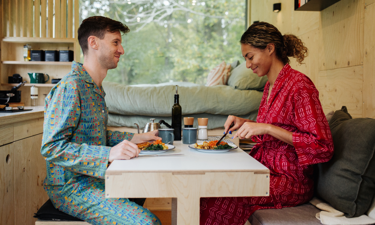 Set boundaries by having phone free zones such as the dinner table