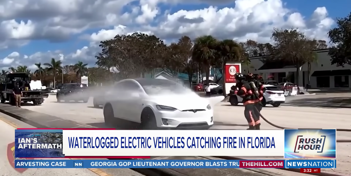 Teslas Flooded During Hurricane Ian Are Spontaneously Igniting in its Aftermath